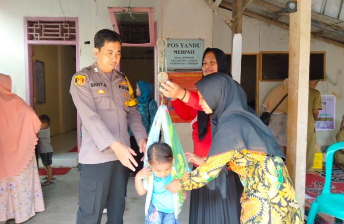 Bhabinkamtibmas Polsek Losari Kawal Pelaksanaan Vaksin Polio