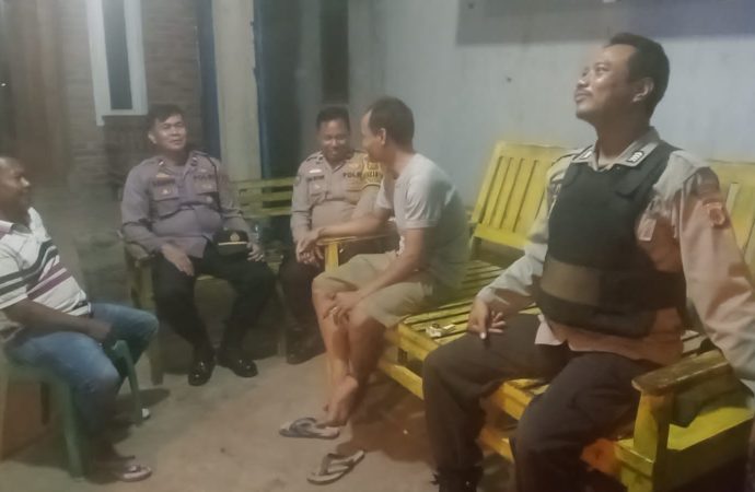 Patroli Dialogis bersama Warga Desa Sende di Malam Ramadhan, Himbau Kamtibmas