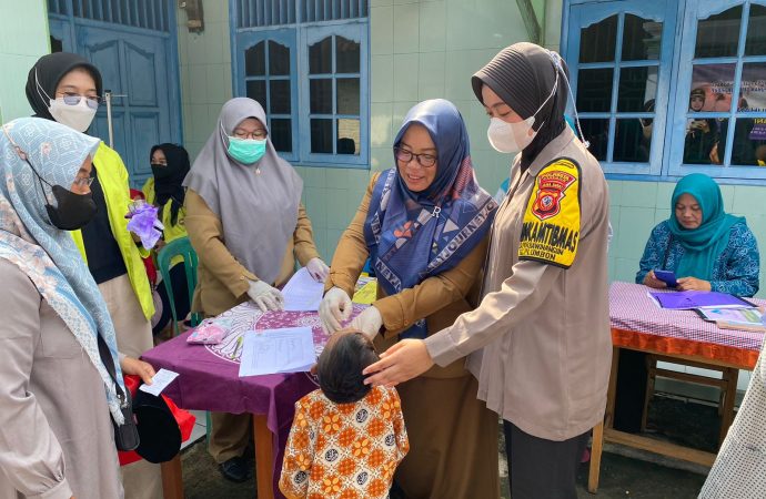 Bhabinkamtibmas Polsek Depok Monitoring Sub-PIN Polio