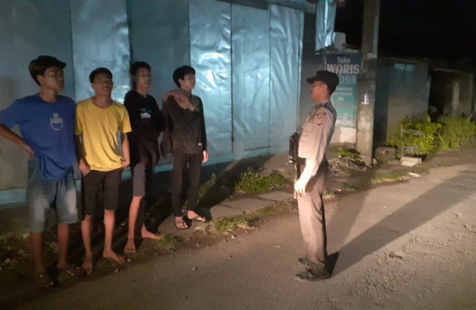 Patroli Malam Polsek Kelangenan selama Ramadhan di Lokasi Obyek Vital