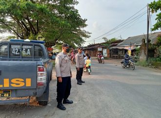 Cegah Gangguan Keamanan dan Balap Liar saat Ngabuburit, Polsek Lemahabang Berpatroli