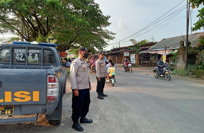 Cegah Gangguan Keamanan dan Balap Liar saat Ngabuburit, Polsek Lemahabang Berpatroli