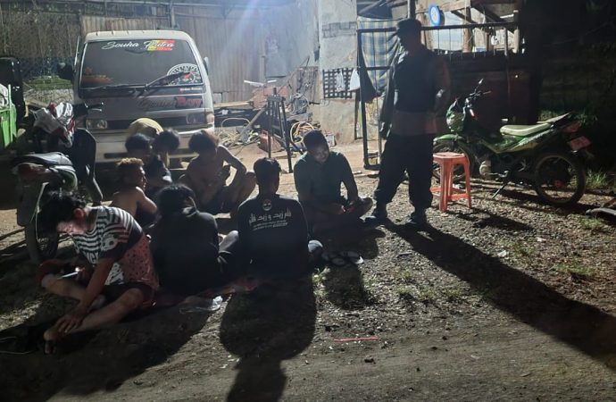 Antisipasi Perang Sarung, Bhabin Berikan Himbauan Kepada Para Kawula Muda Desa Binaan