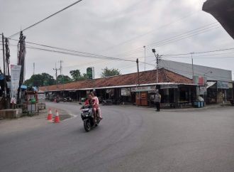Gatur Pagi Polsek Gegesik Berikan Kelancaran kepada Pengguna Jalan Raya