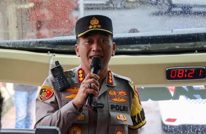 Kapolresta Cirebon Lepas Pemberangkatan Mudik Gratis ke Semarang dan Tegal