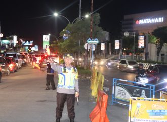 Berikan Rasa Aman dan Keteladanan, Kapolres Cirebon Kota Gatur Lantas