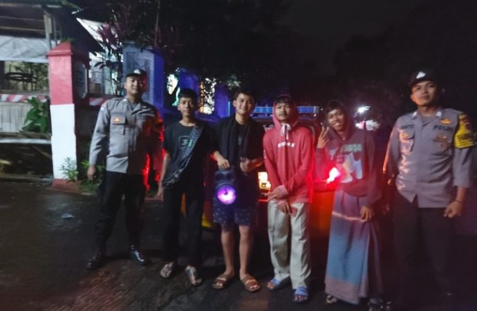 Bhabinkamtibmas Polsek Sedong Gencar ,Sampaikan Himbauan Kamtibmas