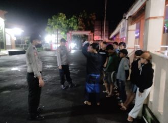 Ciptakan kamtibmas Aman Kondusif di Malam Ramadhan Polsek Babakan Gencarkan Patroli