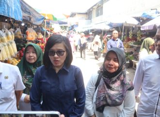 Sat Reskrim Polres Cirebon Kota Sidak Harga serta Stok Bahan Pokok di Pasar Tradisional