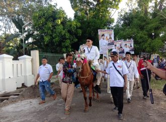 Daftarkan Bacaleg, Ketua Partai Gerindra Majalengka Naik Kuda Menuju KPU