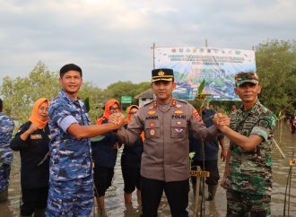 Kapolres Cirebon Kota, Hadir dalam Penanaman Mangrove Nasional secara Serentak TNI-POLRI