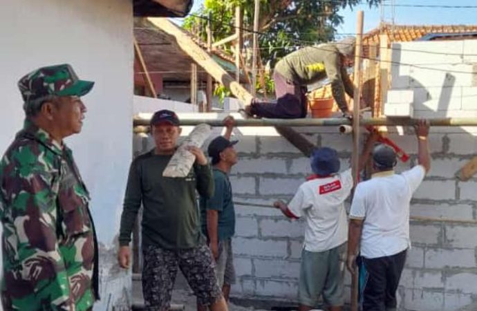 PemDes Paas Pameungpeuk, Baksos Perbaiki Rumah Warga yang Telah Di lahap Sijago Merah