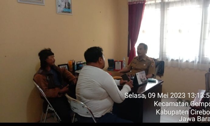 Aparatur Desa Gempol Menjerit, Selama 5 Bulan Pengadaan ATK pun Urunan