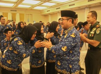 Bupati Imron Lantik 965 Guru dan 16 Tenaga Teknis Menjadi PPPK