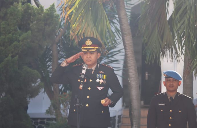 Upacara dan Syukuran Hari Bhayangkara Ke-77 Tahun 2023 Tingkat Polres Cirebon Kota