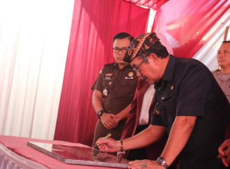 Bupati Resmikan Sekretariat PPNI Kabupaten Cirebon