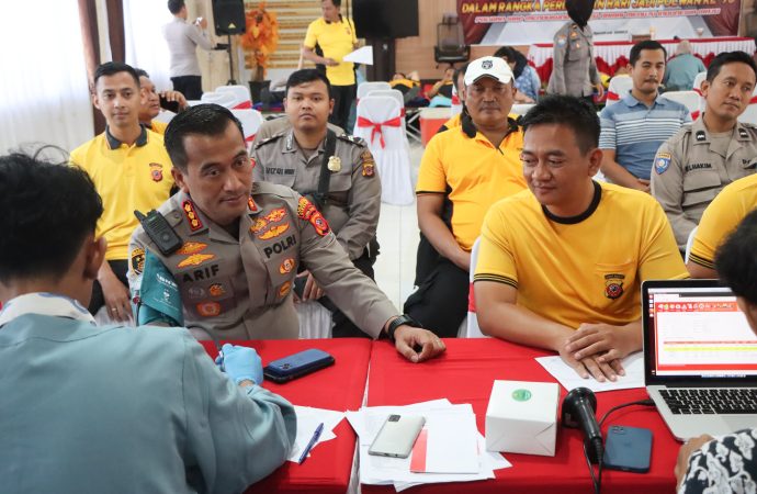 Peringati Hari Jadi Polwan ke-75, Polresta Cirebon Gelar Donor Darah