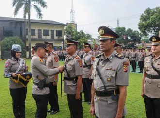 Kapolresta Cirebon Pimpin Sertijab Kabag SDM dan Para Kapolsek Jajaran