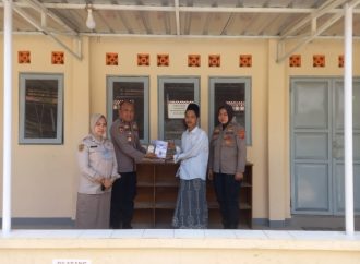 Polres Cirebon Kota Salurkan Ribuan Buku Bacaan ke Yayasan MD Baitussalam