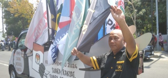 Pajar Soleh Caleg No urut 1 dari Partai Ummat Hadir di Kirab Pemilu 2024 Kota Cirebon