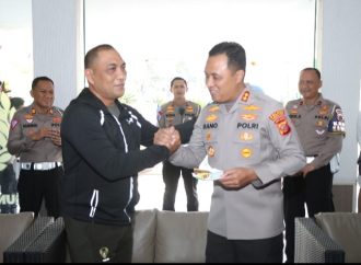 HUT TNI Ke-78, Kapolres Cirebon Kota Beri Surprise Dandim 0614/Kota Cirebon