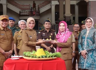 Peringati HKN ke-59, Wabup Ayu: Enam Pilar Tansformasi Sistem Kesehatan Indonesia Harus Kita Bangun Bersama
