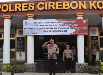 Kapolres Cirebon Kota Beri Penghargaan kepada Personel Sekaligus Terima Siswa Latja Diktuk BA Polri
