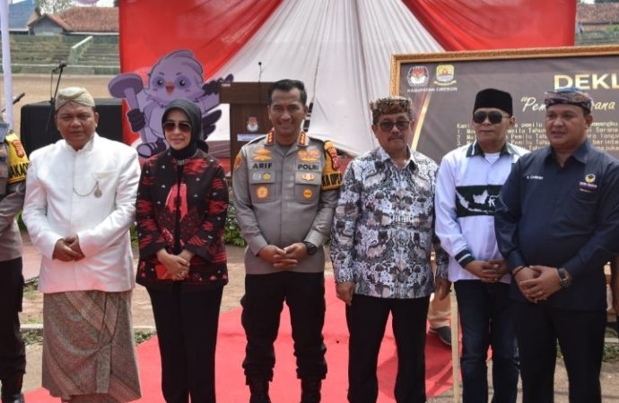 Lewat Kirab Pemilu, Bupati Imron Ajak Masyarakat Salurkan Hak Pilihnya
