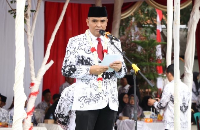 Pj Bupati Brebes: Tanpa Guru Kita Bukan Apa-apa