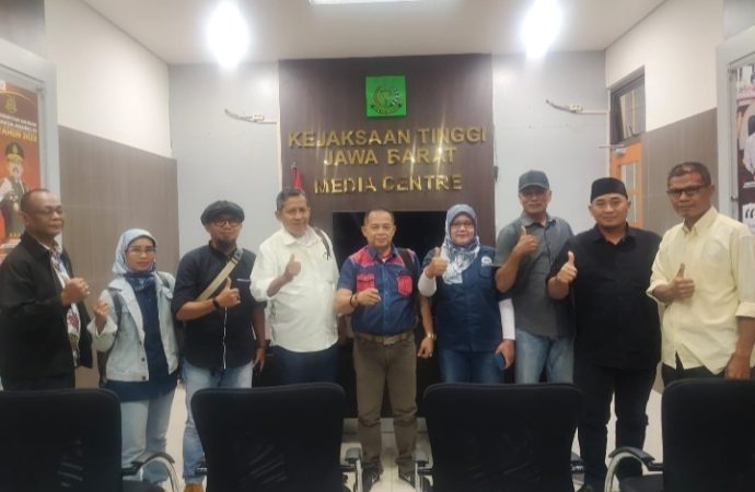GARDA Majalengka Sampaikan Aspirasi dan Petisi ke Kejati Jabar