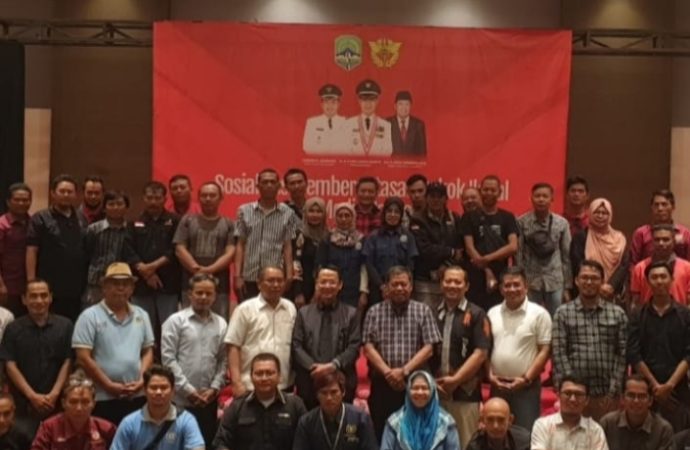 Bupati Majalengka, Karna Sobahi Silaturahmi Dengan Media
