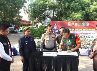 Jelang Operasi Lilin Lodaya, Polresta Cirebon Musnahkan Ribuan Miras Berbagai Merek
