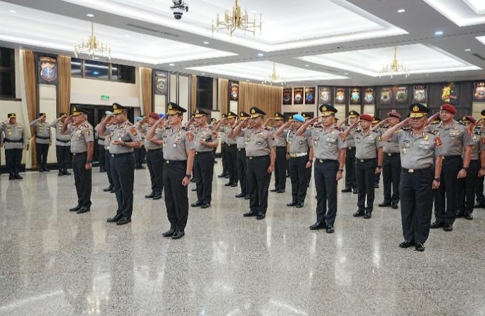 Kapolri Naikan Pangkat 45 Pati Polri, Ada Satu Polwan Jadi Jenderal