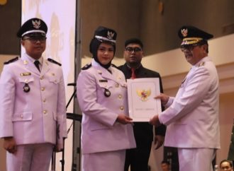 100 Kuwu Hasil Pilwu Serentak Dilantik, Ini Pesan Bupati Imron