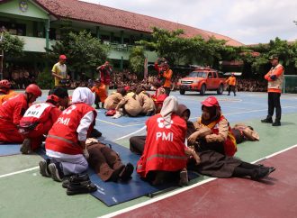 Gempa Mengguncang SMAN 3, Lima Siswa Terluka
