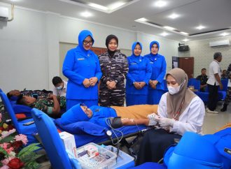 Hari Jadi Lanal Cirebon dan HUT Jalasenastri Ke-78, Lanal Cirebon Gelar Bakti Sosial Kesehatan Donor Darah