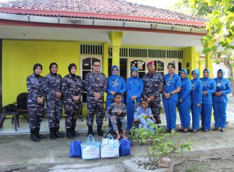 Danlanal Cirebon Anjangsana Kepada Keluarga Prajurit Penderita Penyakit Kronis dan Berkebutuhan Khusus