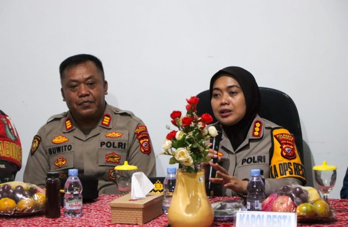 Kapolresta Cirebon Laksanakan Sambang Kamtibmas di Desa Kanci Kulon