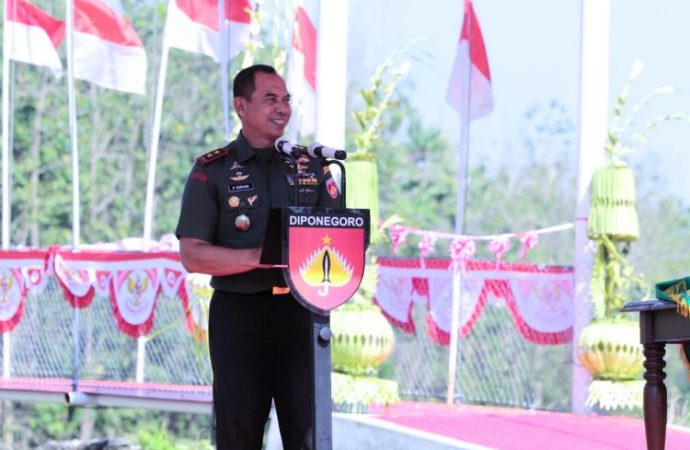 Pangdam IV/ Diponegoro bersama Korem Militer 071/ Wijayakusuma Resmikan Dua Jembatan