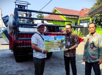 Pemda Tegal Dorong Peningkatan Produk Pertanian,  Modernisasi Alat  Permudah Proses Panen