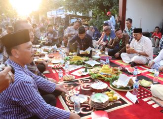 Syukuran Perbaikan Jalan Desa, Warga Bangsri Mangan Berkat Bareng Pejabat