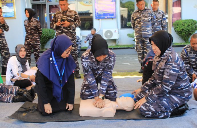 Lanal Cirebon Gelar Pelatihan Bantuan Hidup Dasar Penanganan Medis