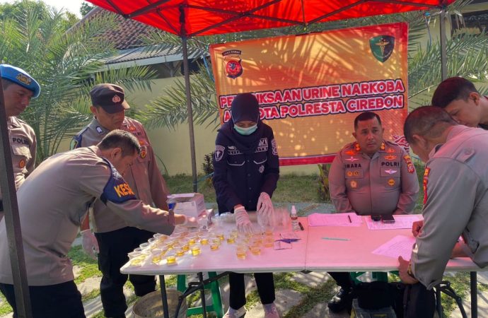 Ratusan Personel Plresta Cirebon Jalani Tes