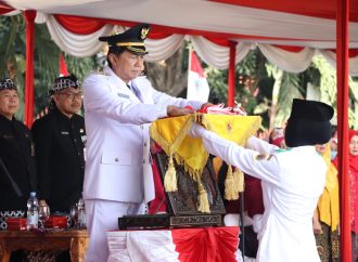 Pimpin Upacara HUT RI, Iwan Sampaikan Prestasi Nana di Jateng