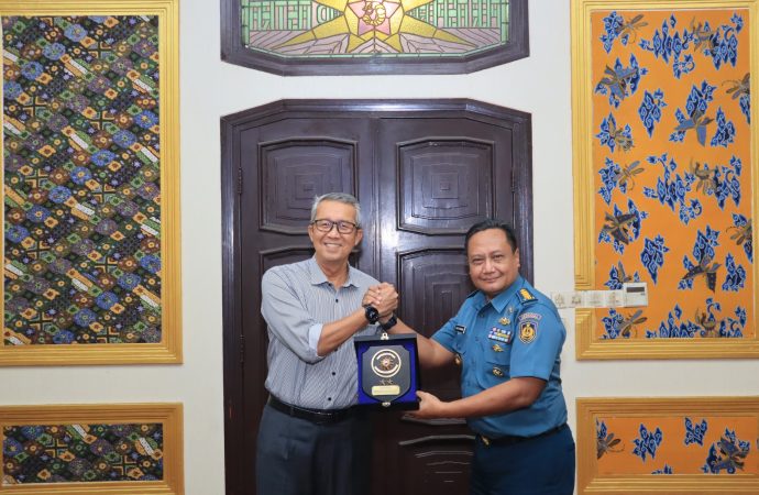 Danlanal Cirebon Dampingi Peserta Penelitian Dosen ke Walikota
