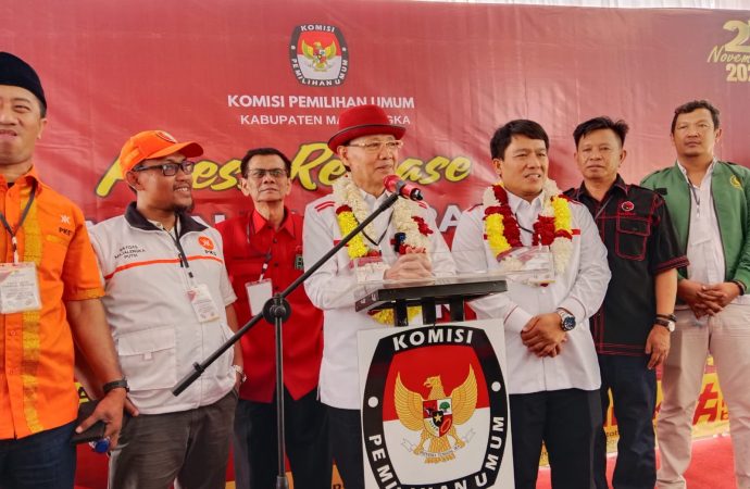 Pasangan Karna Koko Pendaftar Pertama Ke KPU Majalengka