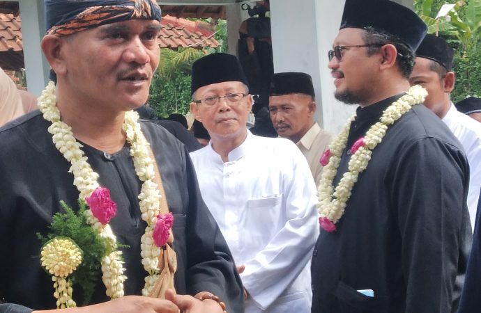 Desa Keraton Surantako Lestarikan Adat Sedekah Bumi