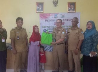 11 Balita Terima Program Bantuan PMT Stunting di Desa Mekarwangi