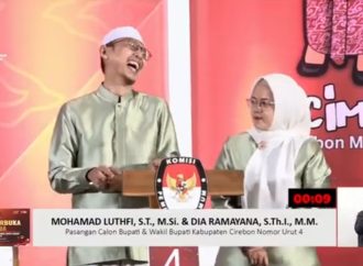 Debat Pilbup Kab.Cirebon ke-2 Pertanyaan Berbahaya dari Paslon 04 ke 01, Pancing Amarah