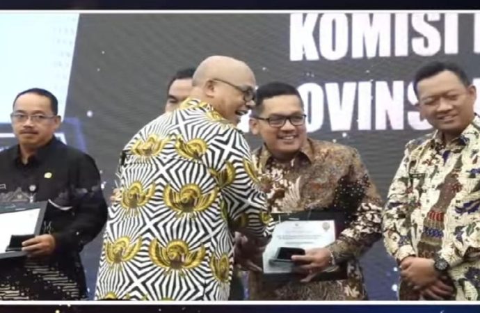 Brebes Raih KIP Awards Kategori Informatif